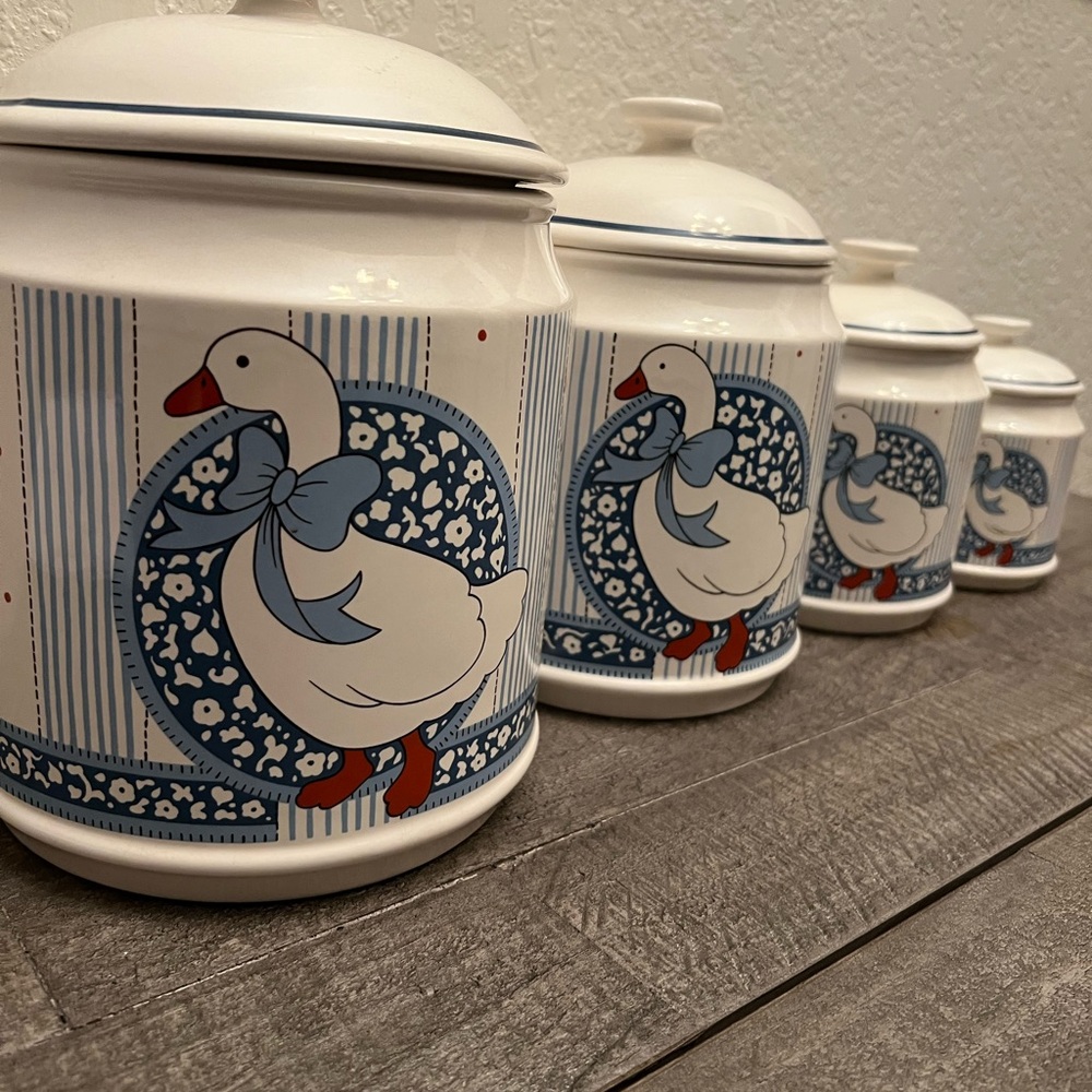 Vintage Charming Goose Canister Set
